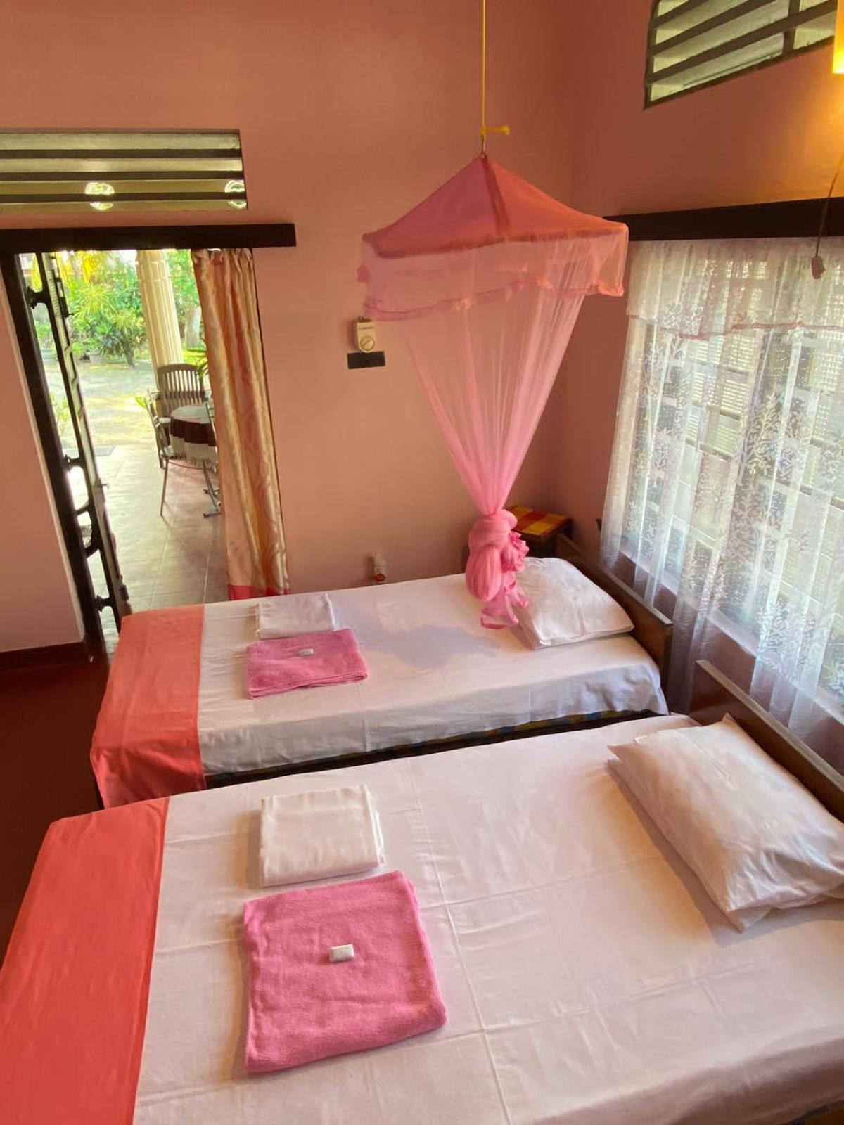 Sujatha Villa Paradise Tangalle Exterior foto